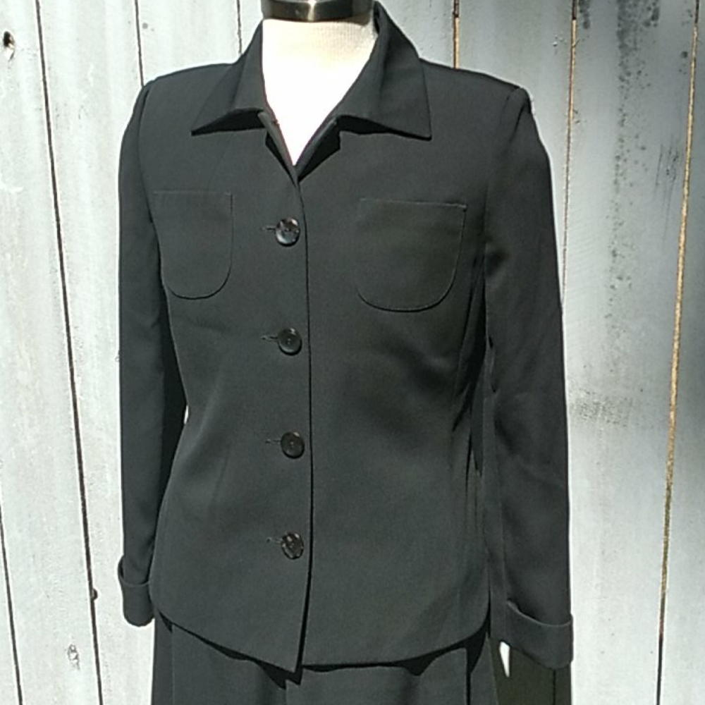 Black harvé benard Dress Suit